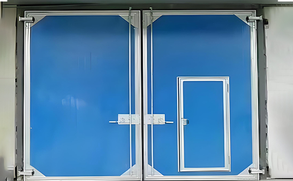 称多工业平开门